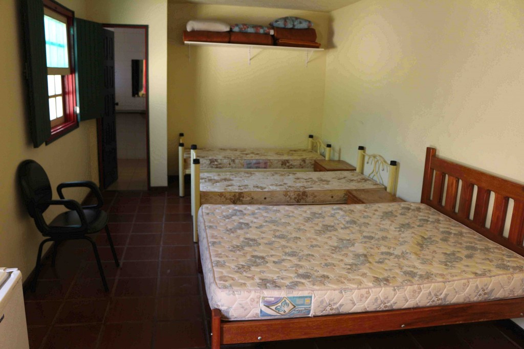 Interior de um dos dormitórios do Pq. Estadual do Rio Preto